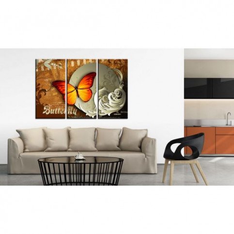 Tableau Fiery butterfly and full moon  | cosy-home-design.fr