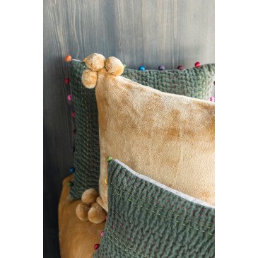 Coussin Tender Pompons Ocre 45 X 45  | cosy-home-design.fr