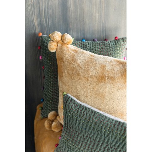 Coussin Tender Pompons Ocre 45 X 45  | cosy-home-design.fr