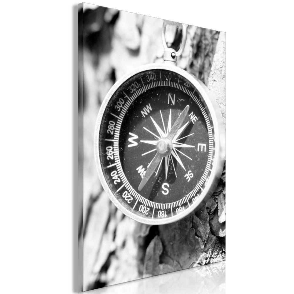 Tableau - Black and White Compass (1 Part) Vertical 