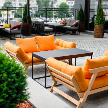 Canapé Style Japandi Bois Massif Naturel et Crème Allegro